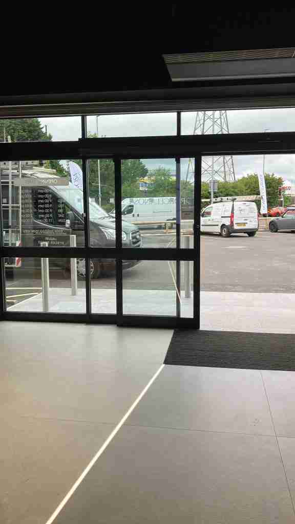 Emergency Glazier